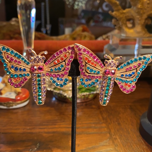 THELMA DEUTSCH EARRINGS: Butterfly multi colored stones set in aged gold - Picture 4 of 4